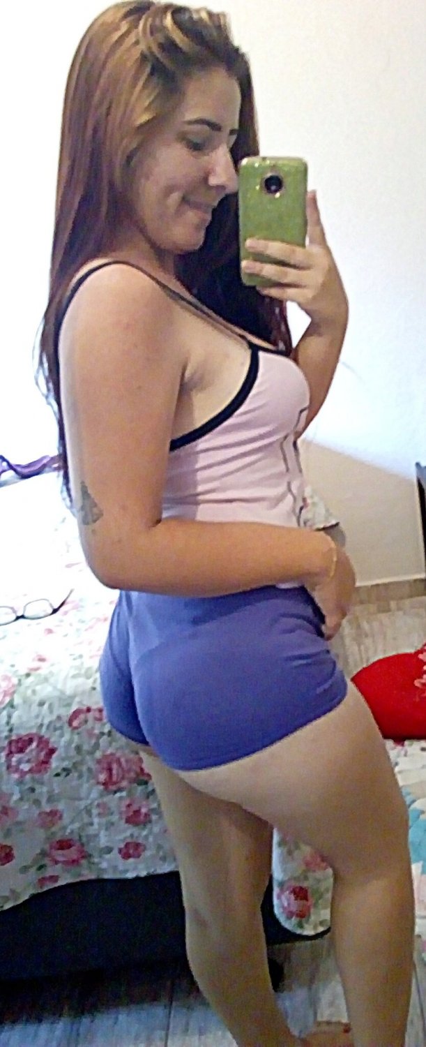Ruiva paulista mostrando os peitos #I0IbGvUu