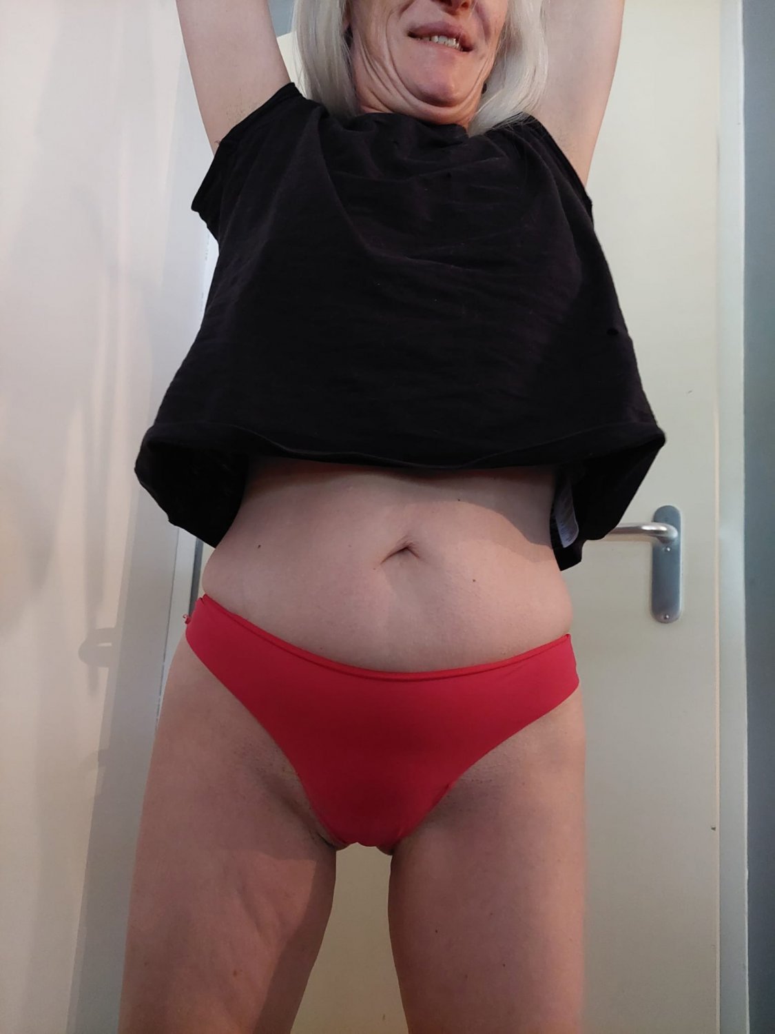Mature Gilf slut wife spreads her pussy #i3QfM4dP