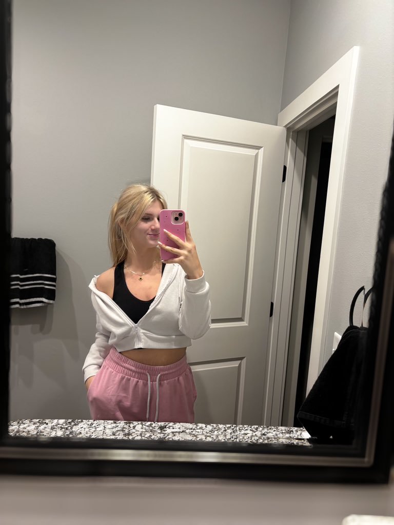 Arkansas blonde showing off #I5KgndsX