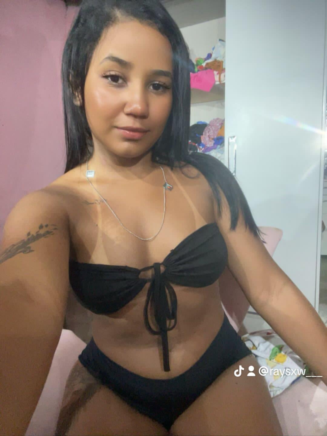 Morena peituda 🤤 gostosa 💦 #iJzXfZKS