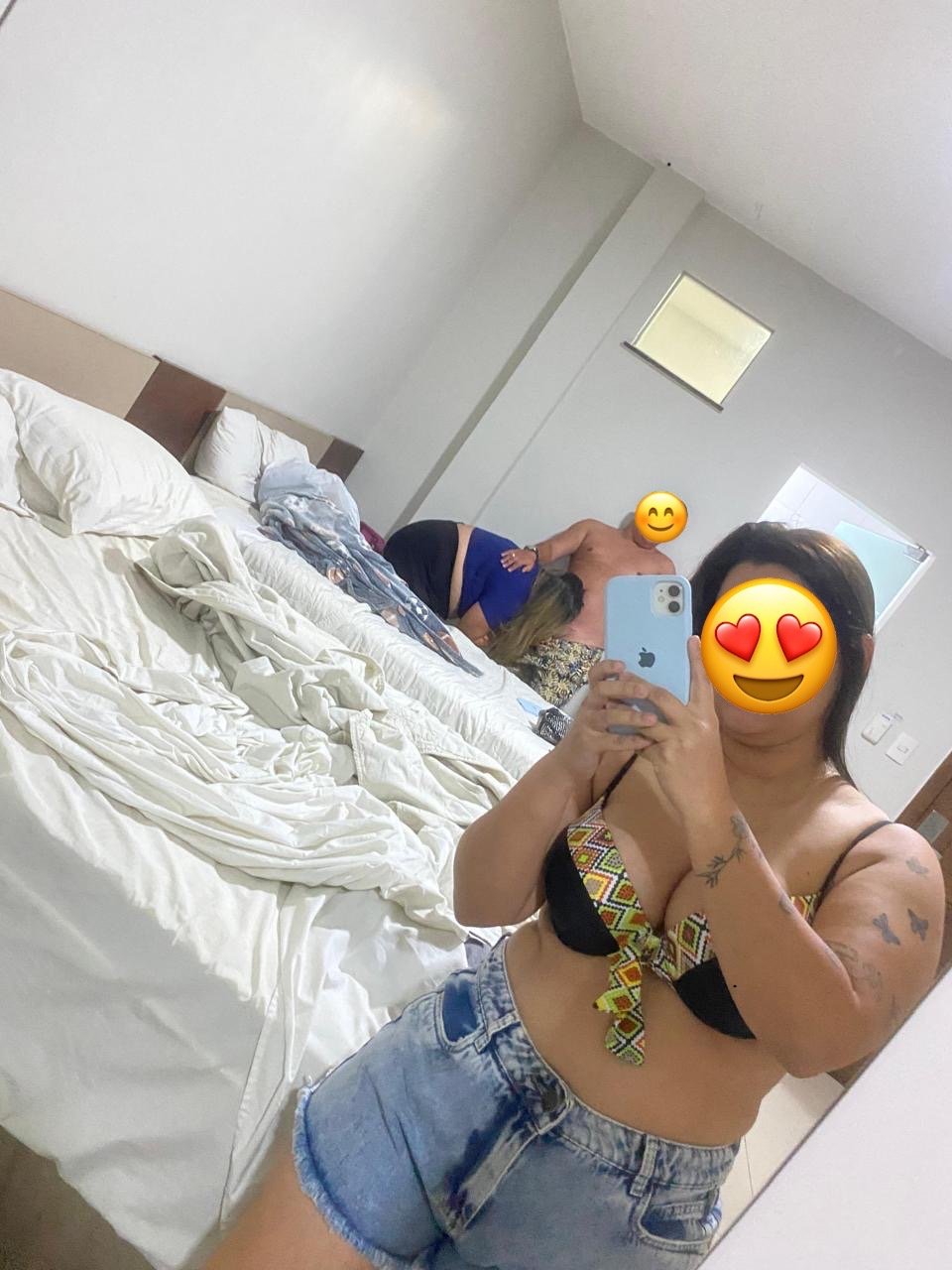 Esposa e amiga mamando no Hotel #ilv34ps0