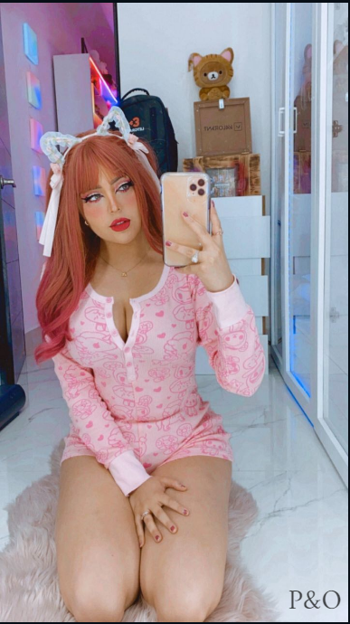 Twitch streamer Arigameplays content leaked #IqtudZjc
