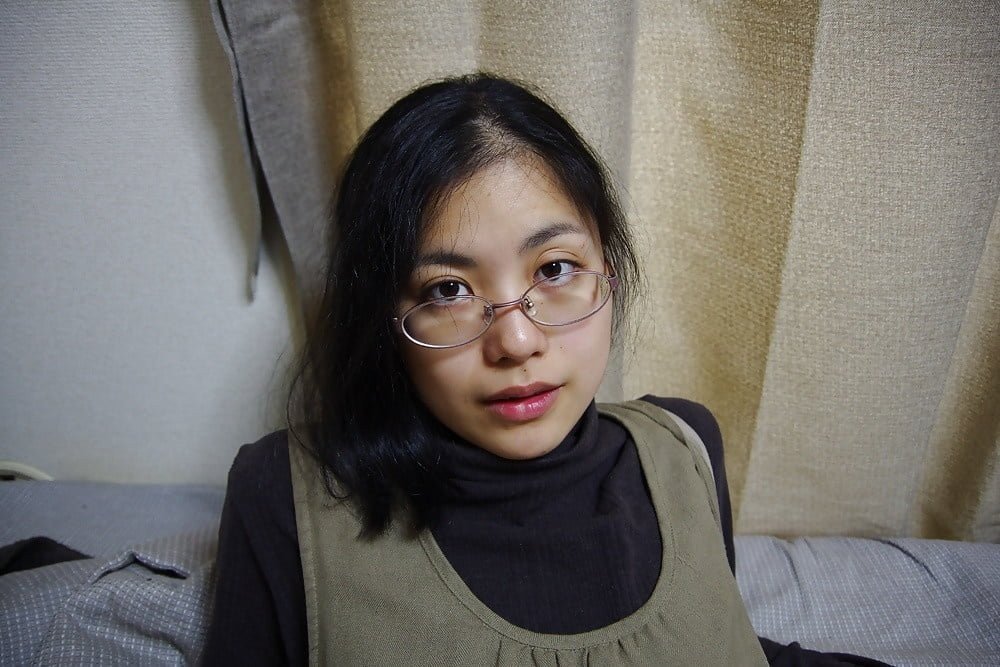 Beautiful Chinese Petite Flashing Her Cute Tits #iRIxy6Fu