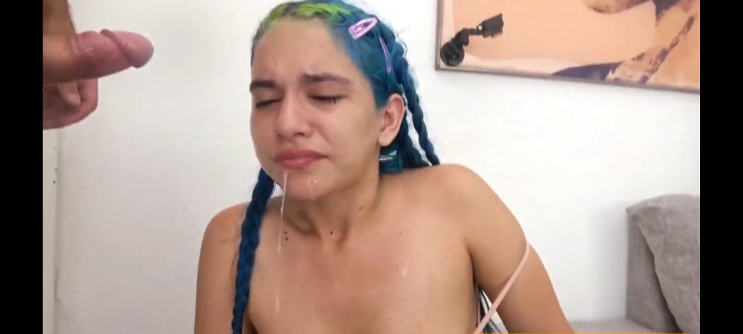 Colombian teen painanal casting with hard deep throat session #iuewoedY