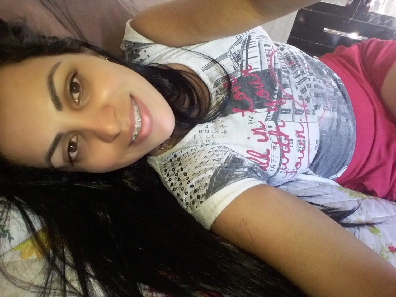Pâmela mostrando a bunda deliciosa #j6Glk03f