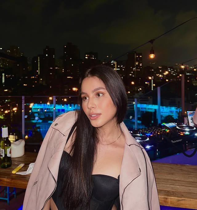 Sexy busty latina teen Carolina #ja9eBC9c
