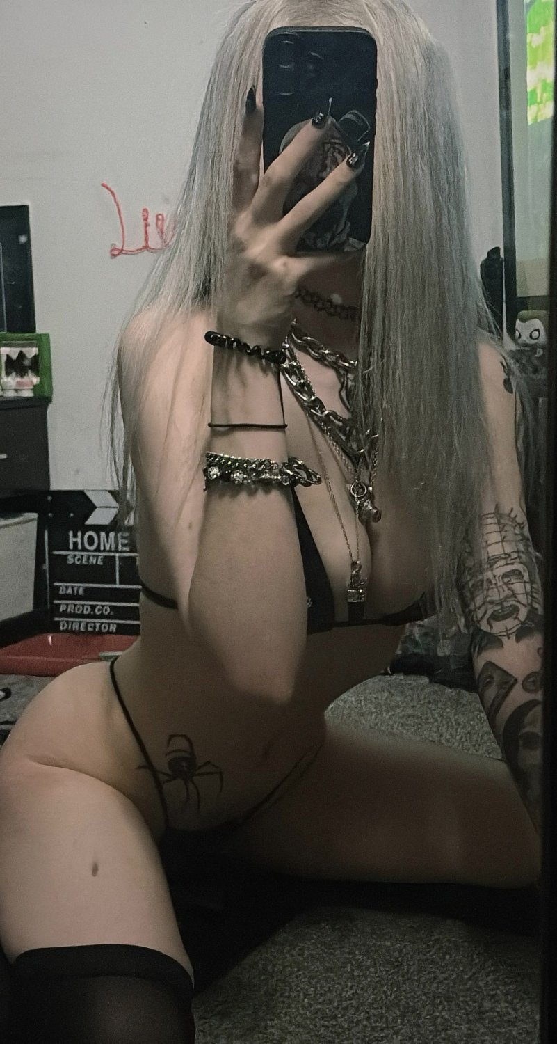 Do you crave being owned by a dominant woman like me #JFfYxpGT