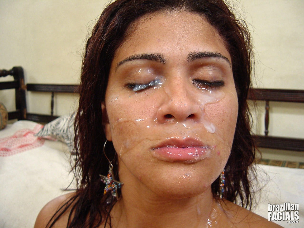 Thais - Brazilian Facials #JjWIIl8X
