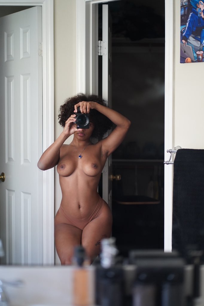 Bad lil hoe! #Jp9j8KMx