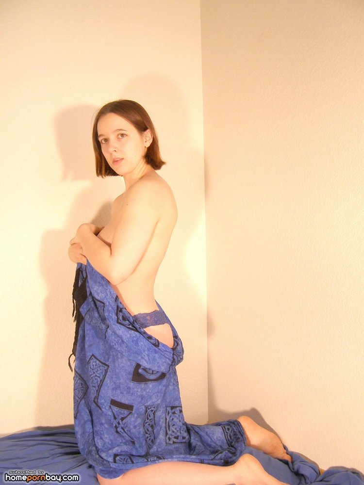 Mary - LOVES To Pose For The Camera - Part 1.   (zip) #Jq7EUiar