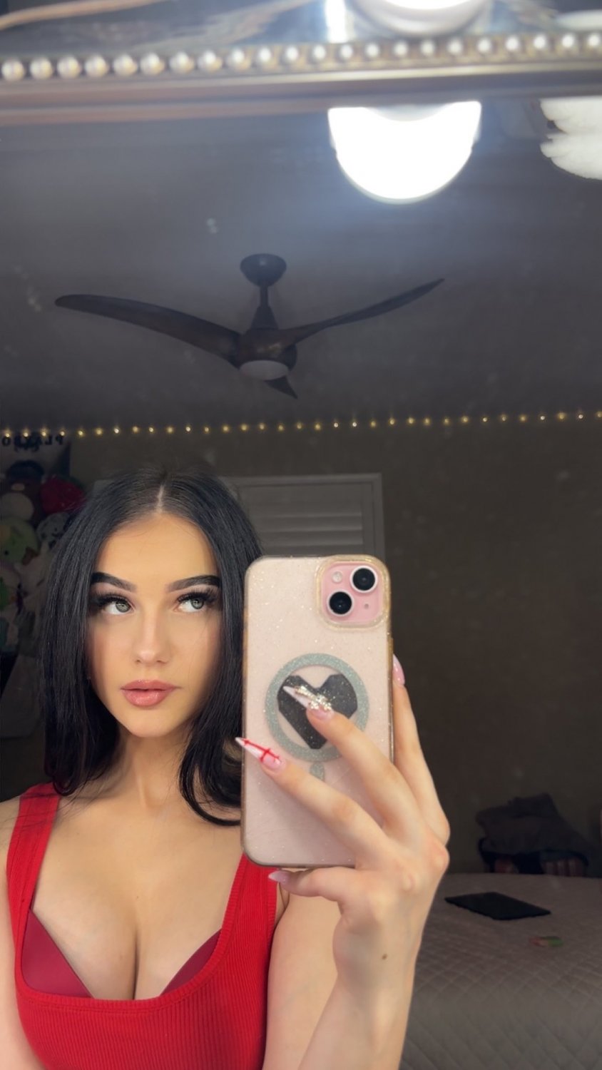 19yr slut can take my virginity, WOW😍😍😍 #JsisSzaq