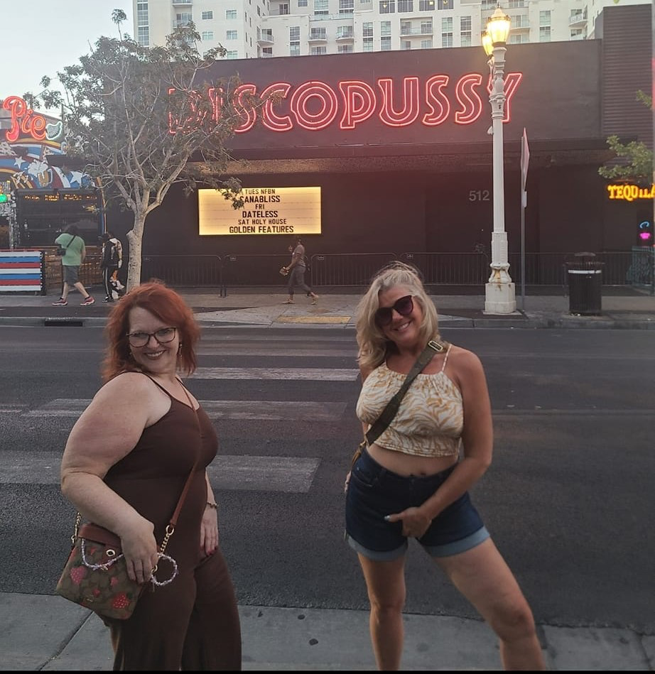 Angela Webslut #JvB5C67D