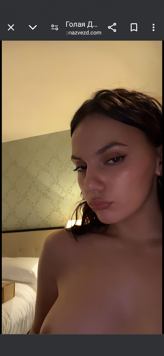 Todos os nudes vazados da atriz que faz a filha do Wolverine...quem gosta de uma peludinha assim??? #Jwiyt9ji