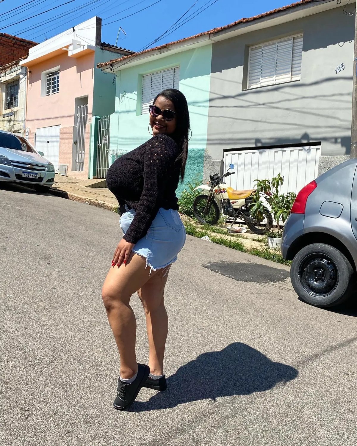 Naelly #jXNbVz8U
