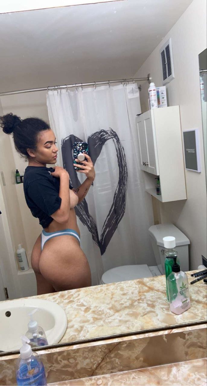 Jenny, 20 Canada #JYcfvRFJ