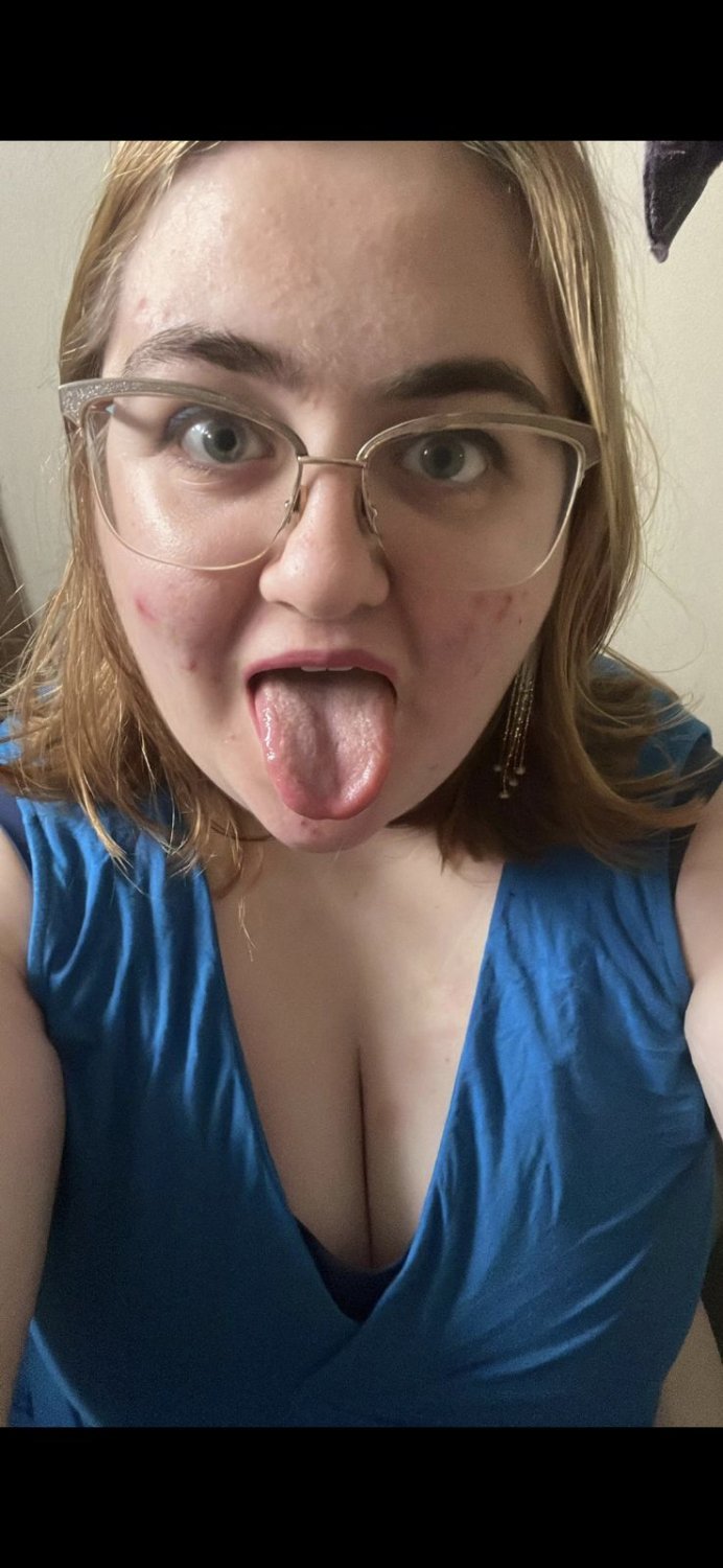 Claire is a webslut 4 life #K4OoZ40T