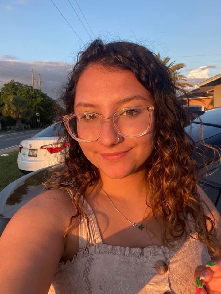 Sexy busty nerdy teen Meadow #kJp7Wh7S