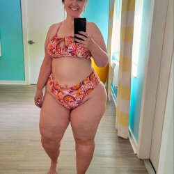 Big booty milf Pawg 12