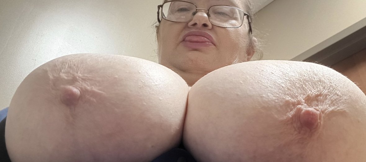 Slutty fl granny #KpV3e8Q3