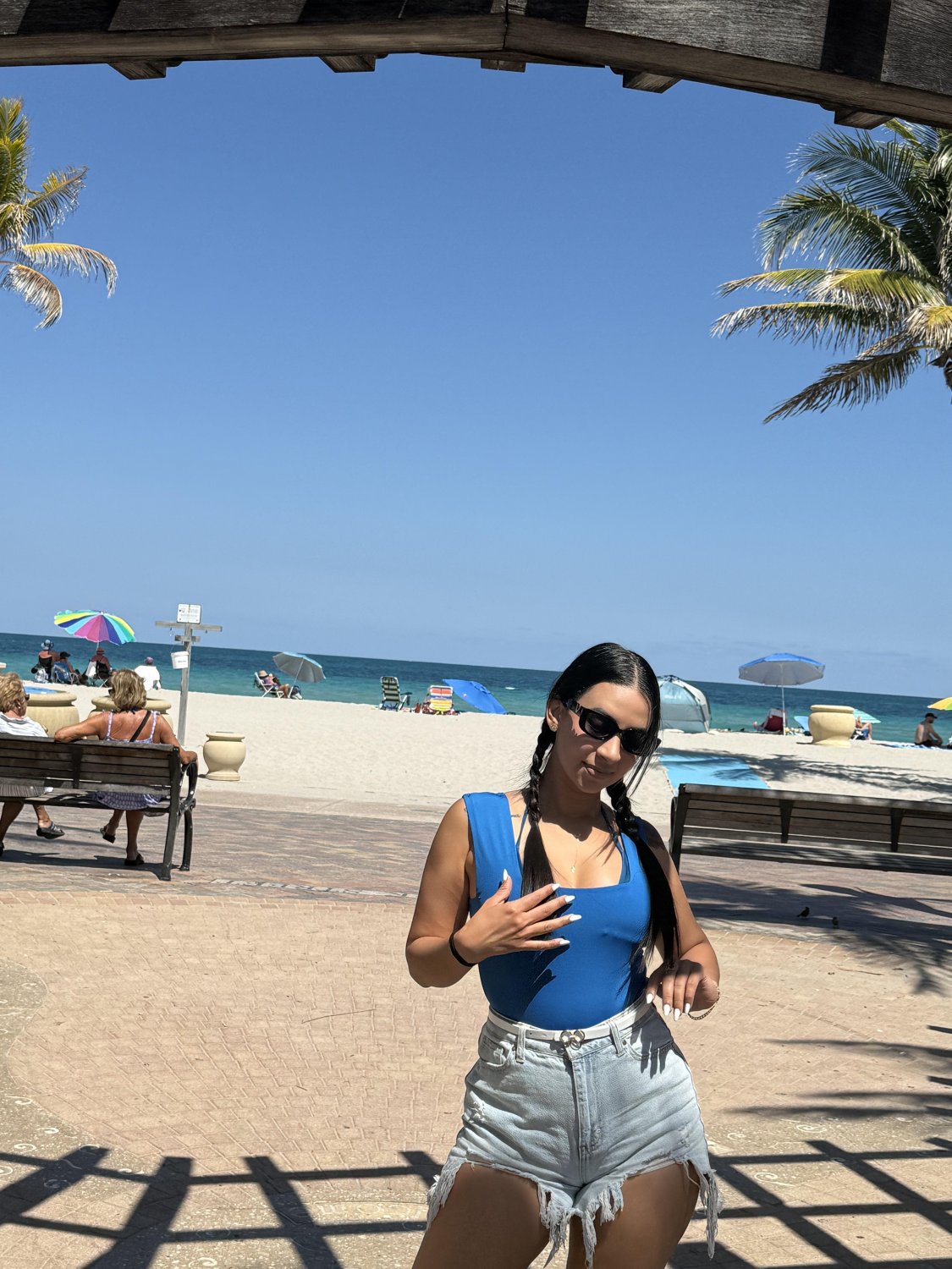 Beach Girl On Off #KRIOGQyY