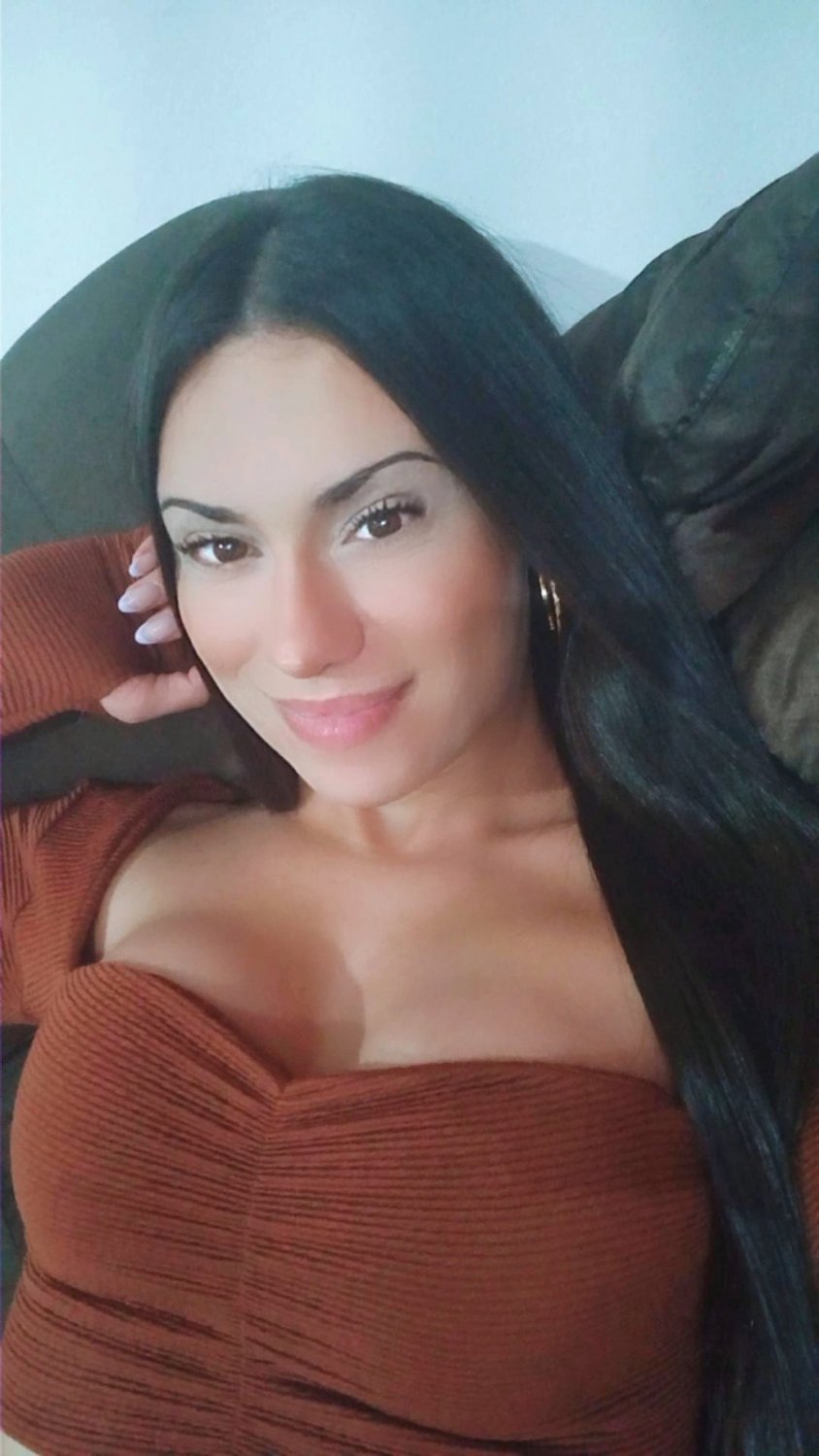 TS Larissa Canário (no nude) #kU5ovD93