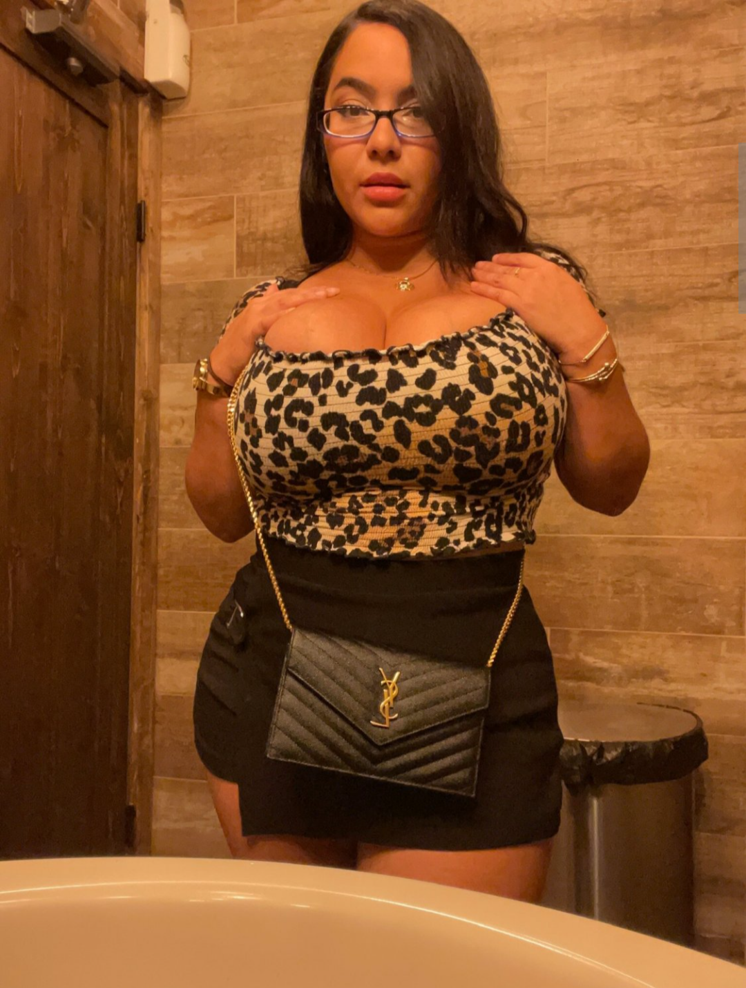 Amor, vou no banheiro retocar a maquiagem 💄 #kuoh90hm