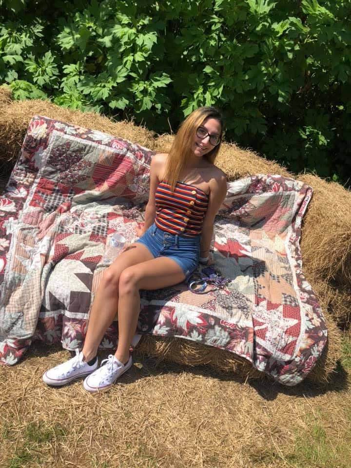 Sexy busty nerdy teen Meadow #KURp5Gbl