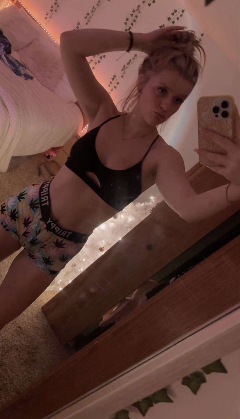 Hot petite blonde teen Anna #L0GpYzgy