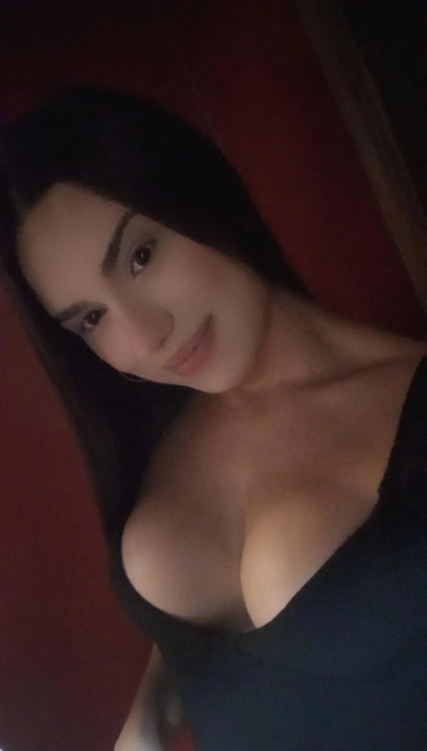 TS Larissa Canário (no nude) #LDjJWABK