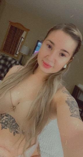 25 year old Nicole escort in INGLEWOOD LAX AREA CENTURY #LER9iTDa