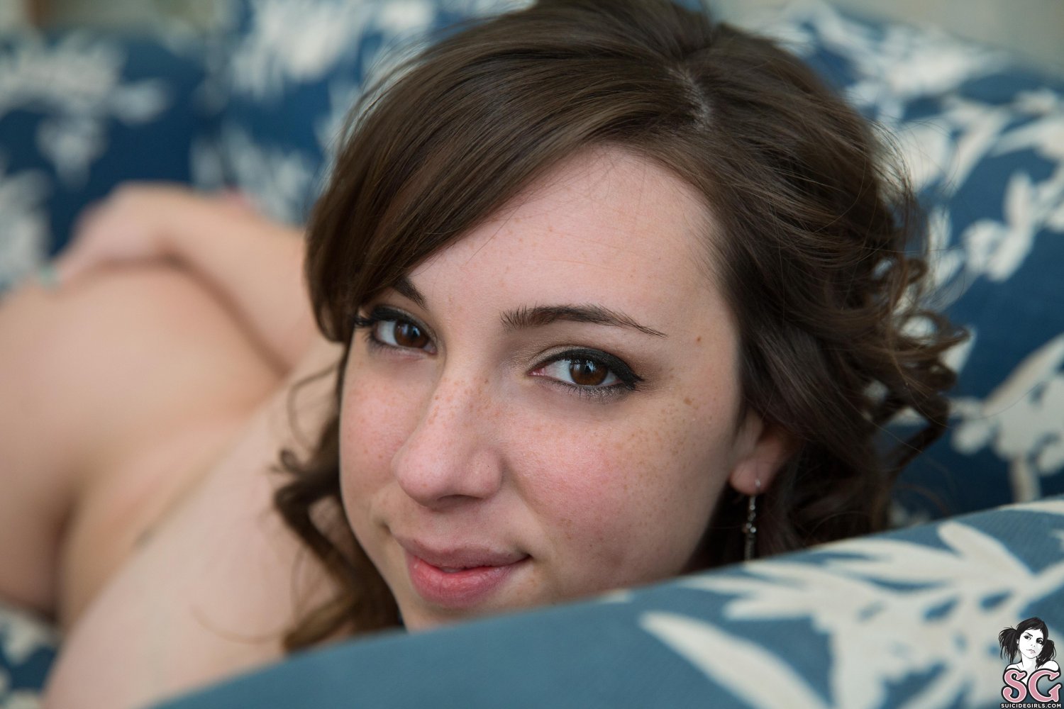 Jemma 2 #LjQ6ZDYj