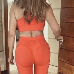 Thick huge ass Gilf