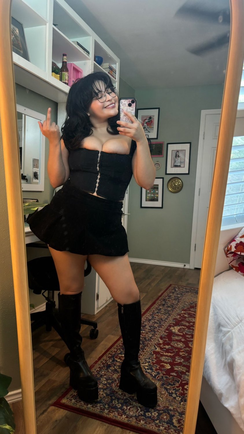 Sexy busty latina teen Kayla #llLkmEz5