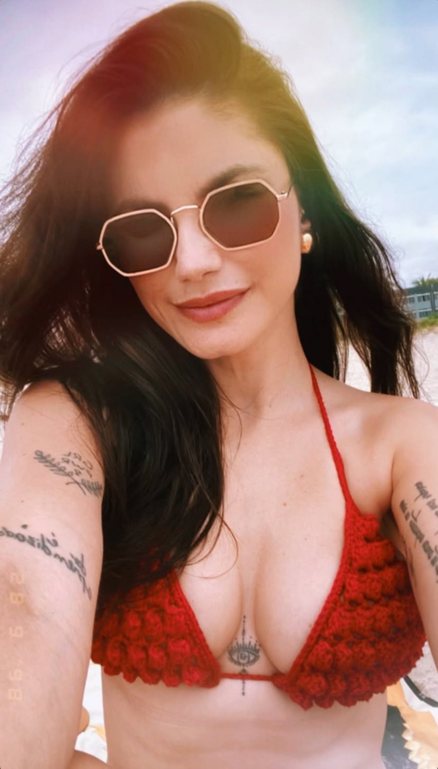 Corno quer deixar sua esposa  famosa e desejada por todos. #LorpHJHZ