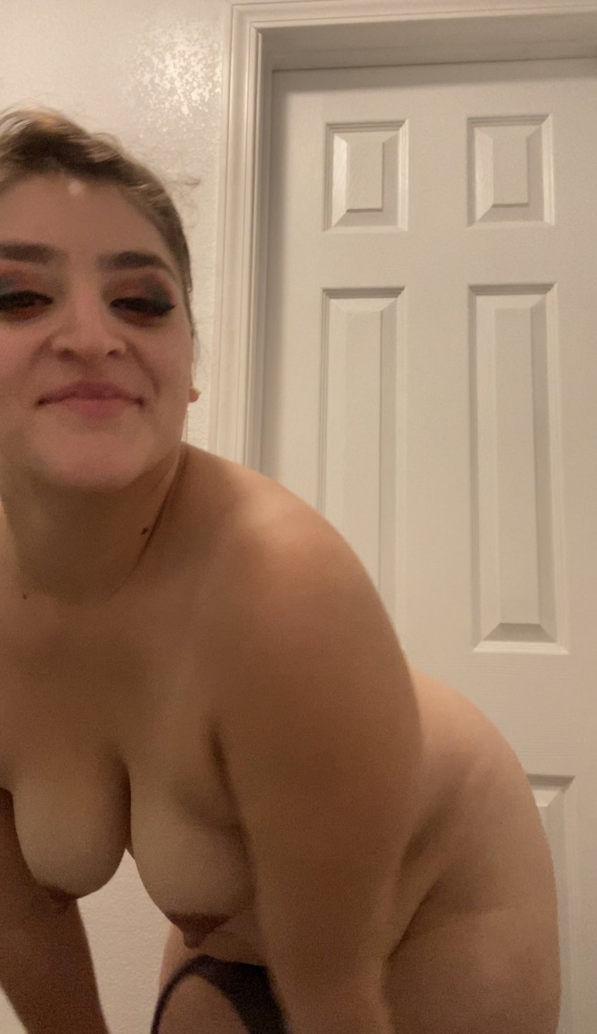 lswklnob Take a good look at this married webslut #Lswklnob