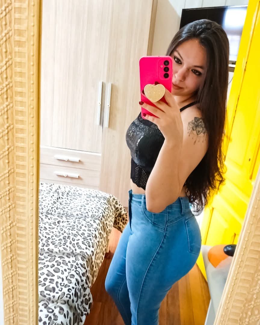 Morena rabuda #LW0zNriQ