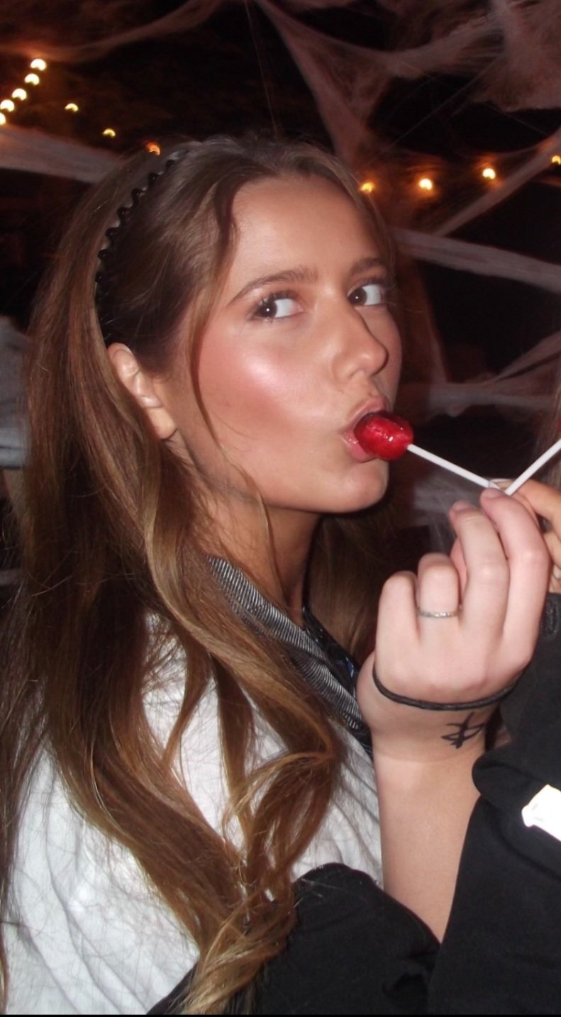m09jsfio Elle Ventresca pics P.3 - NEWEST (IRL Trib request) DM me if you like her ;) #M09JsFIo