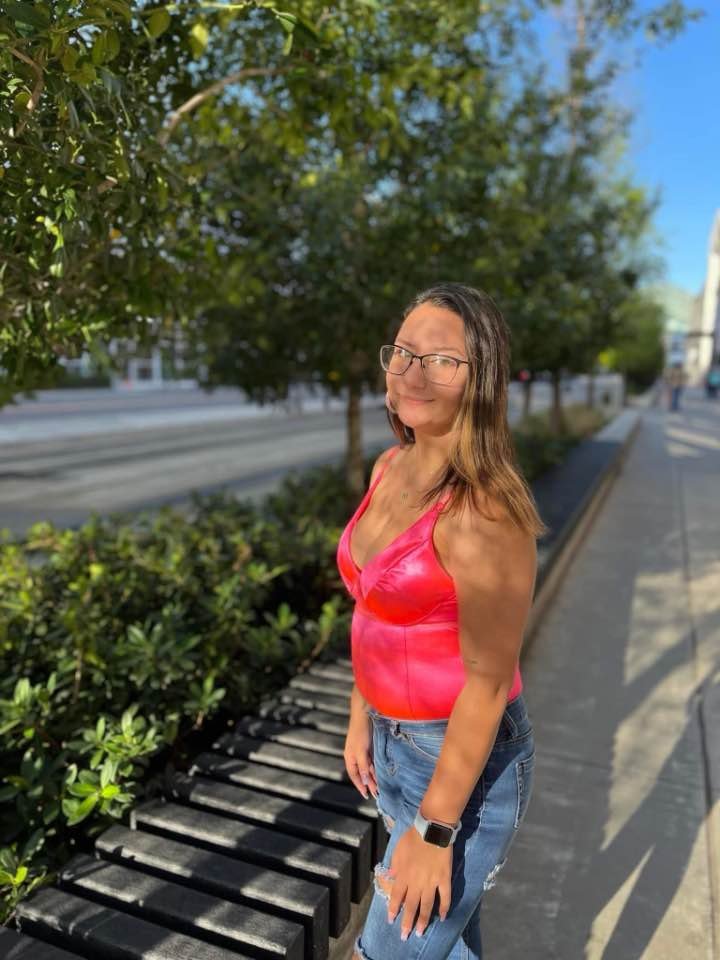 Sexy busty nerdy teen Meadow #M4cL6IJa
