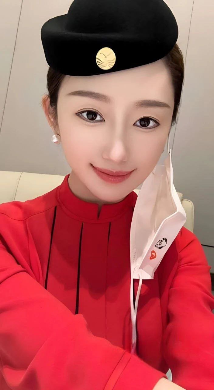 This asian flight attendant pussy is so wet she squirt all over the floor at the hotel #maFpeqV3