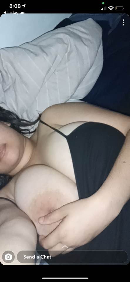Snap slut. Kik:hawk_1173 #mEah99Wg