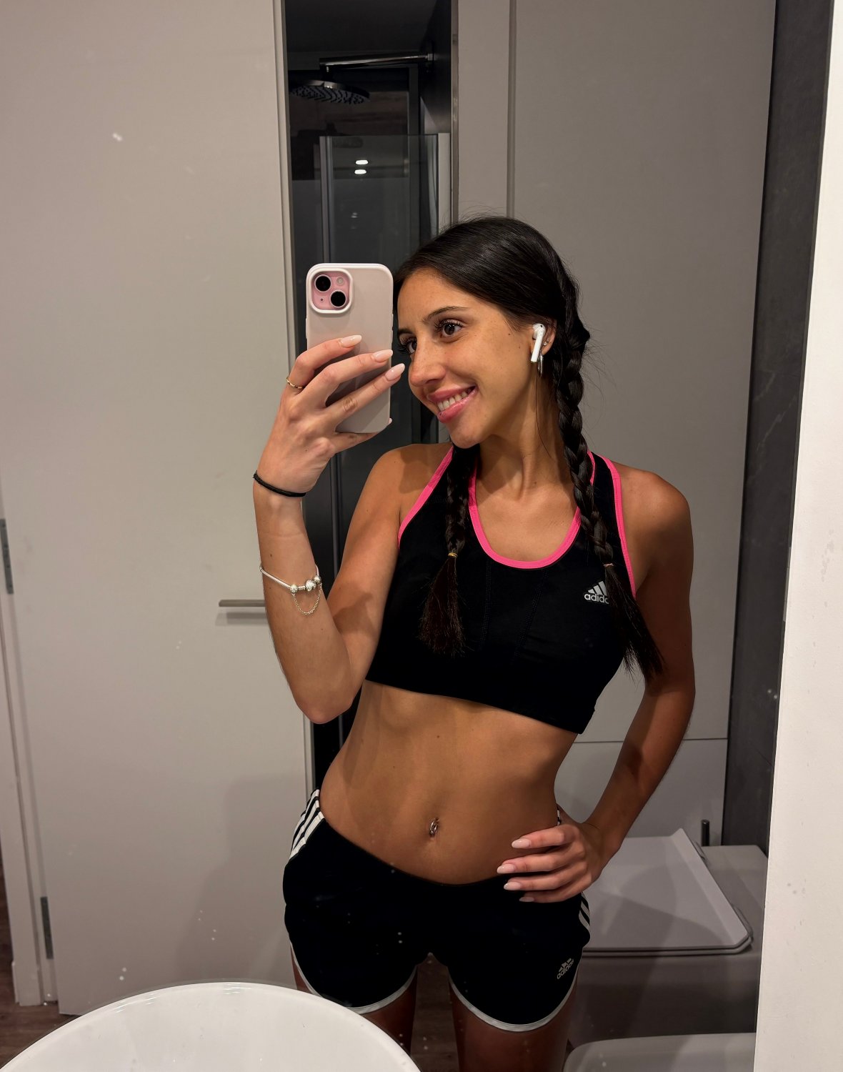 I could use a good workout and stretching out now #meO2UqfJ