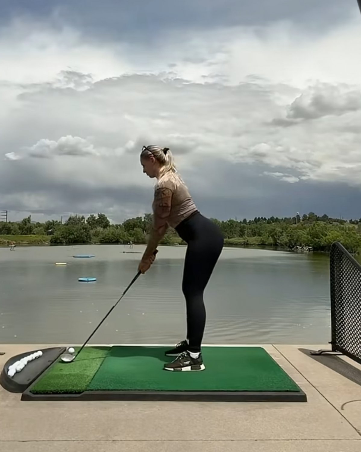 Baddie Golfing candid #mFx3zIrB