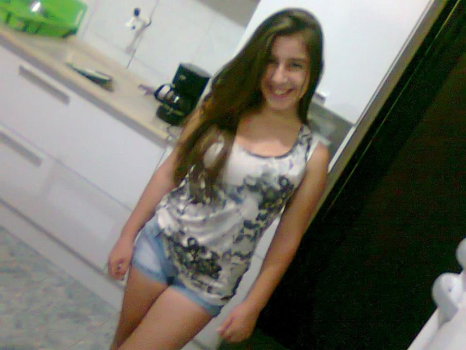 Robertinha, ninfeta sapeca #mGHrV7sU