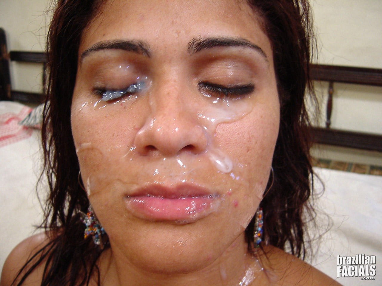 Thais - Brazilian Facials #ML93lDdV