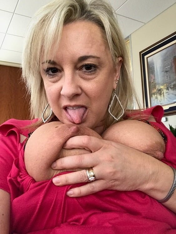Lorena - 55yo Gilf With Stunning Boobs - Part 1.   (pic2) #moqAmQE6