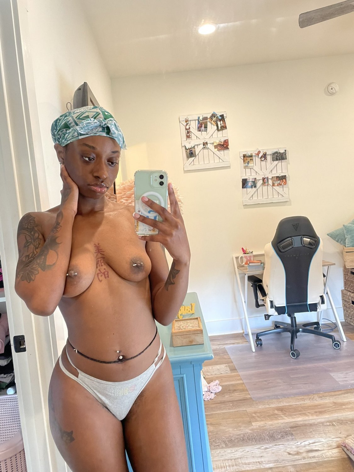Dark Skin Tomboy Short Hair Baddie #mPql2oaZ