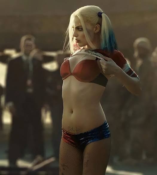 Sexy Margot Robbie😍😍👅 #MW1b8D1d