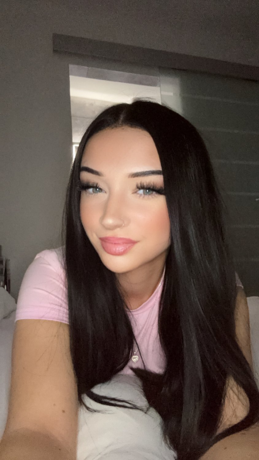 Busty teen with a fat ass #n9vmfLLh