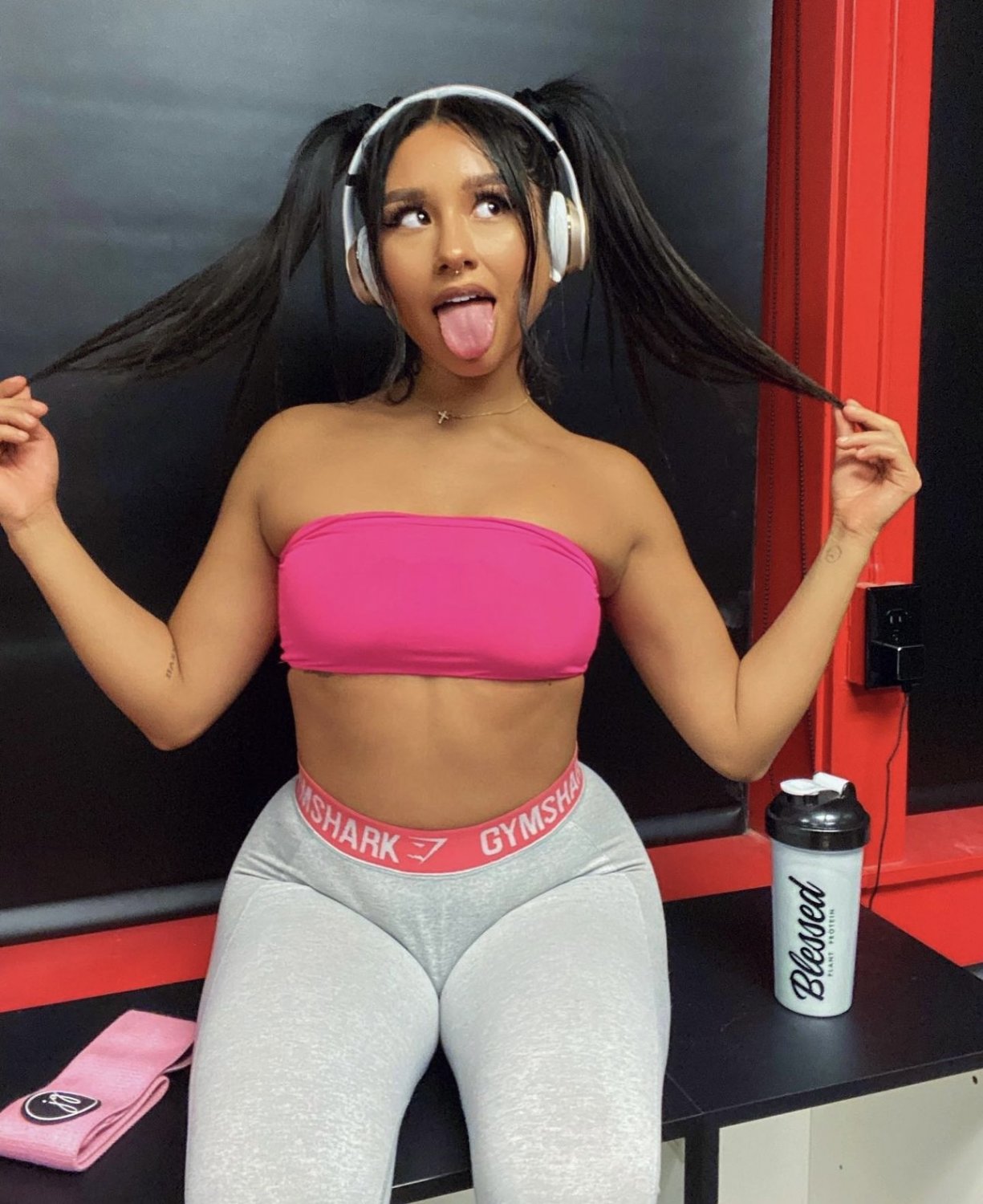 Fine lil Latina GymSlut just asking for it #NAgRFgGY