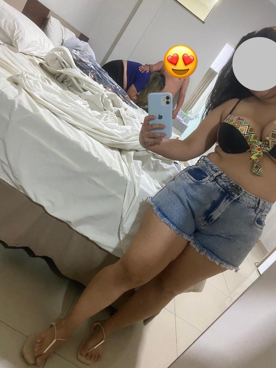 Esposa e amiga mamando no Hotel #nCRIIpUd